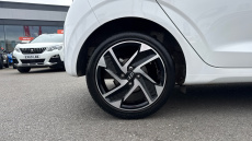 Hyundai i10 1.0 MPi Premium 5dr Petrol Hatchback